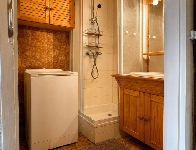 Bathroom, Alpine Ski Apartment in Tignes for 4, Haute-Savoie
