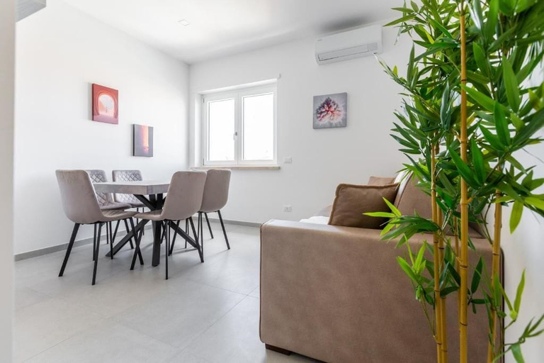 Living area 2, Luciano Ciampino Apartments, Rome