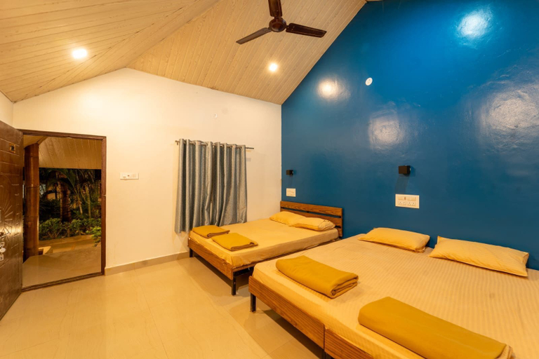 Room 5, Dandeli Stay Inn, Uttara Kannada