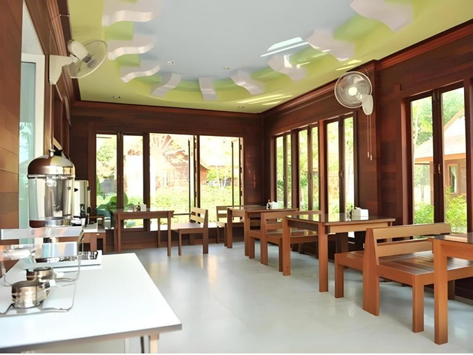 Food & Drinks, Viranya Resort, Muang Buri Ram