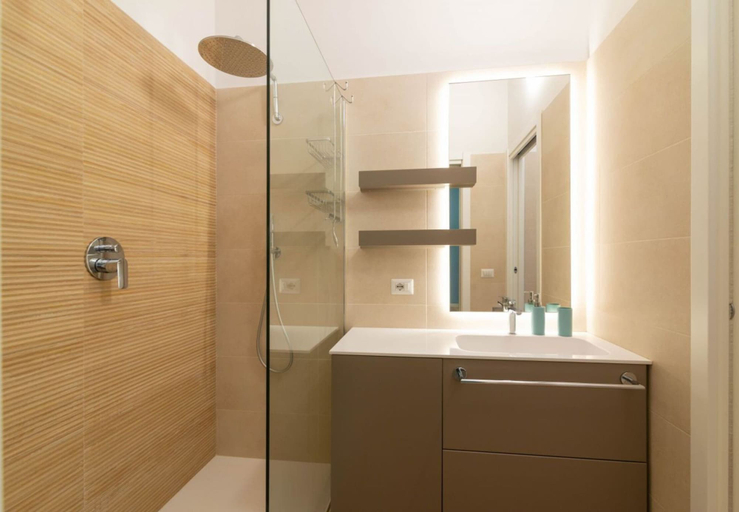 Room 5, Vittoria Suite in Pavia, Pavia