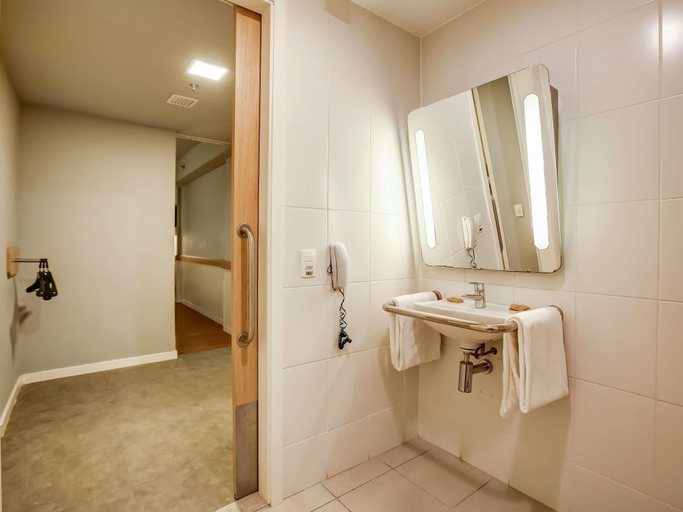 Bathroom 4, ibis budget Rj Copacabana, Rio de Janeiro