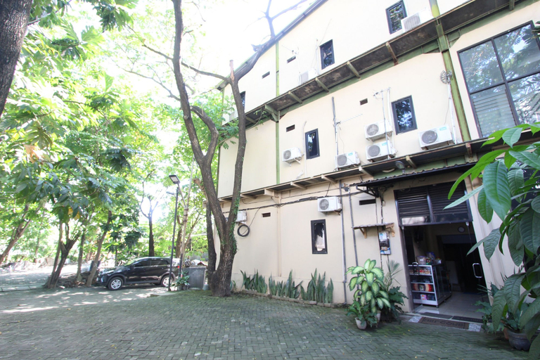 Exterior 3, Hotel O near Ahmad Yani International, Semarang