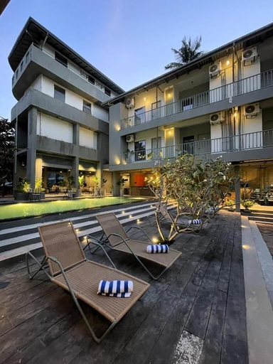 Exterior, Grids by Epic Collection, Habaraduwa
