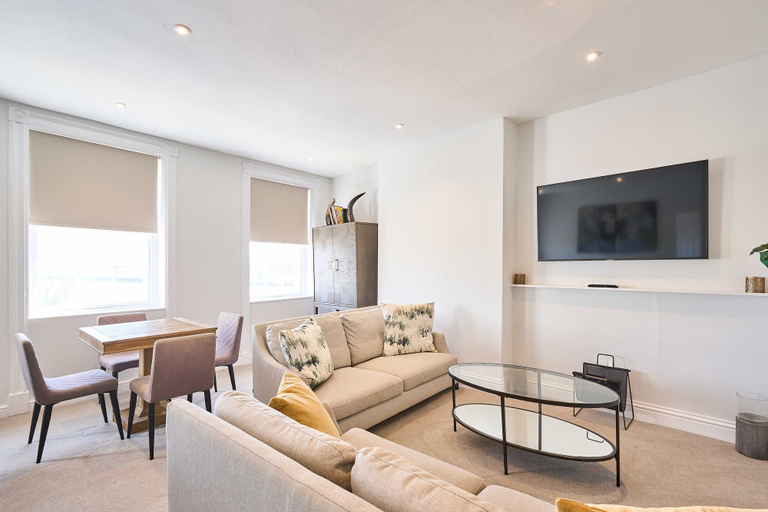 Room 5, Host Stay Albert House, Dorset