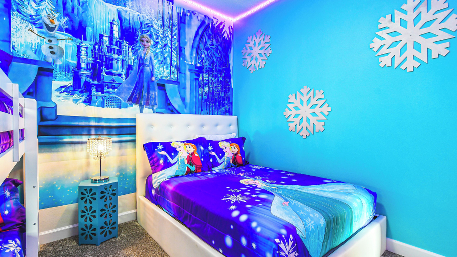 Interior 2, SW & Frozen Rooms, Pool, Spa, 3 King Beds, Osceola