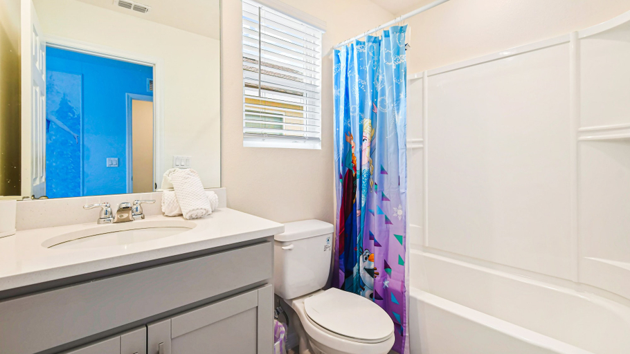 Bathroom 4, Extraordinary Solara 7BR Private Pool/spa Near Disney, Osceola