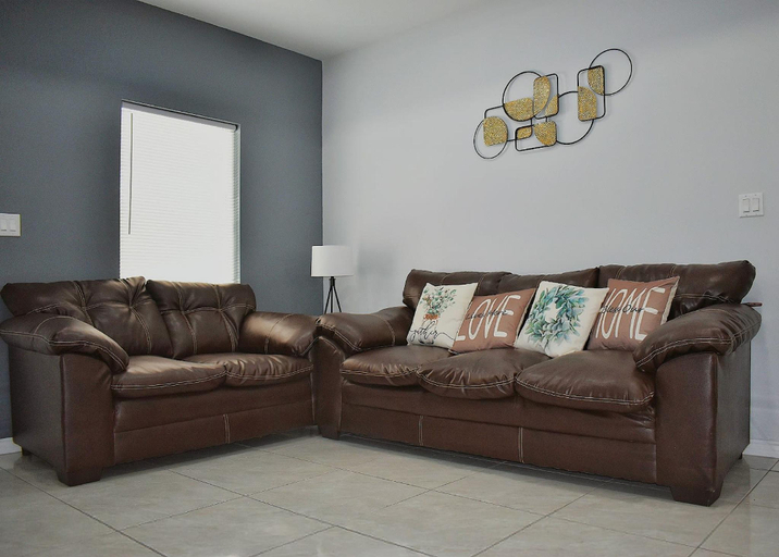 Others 4, Elegant Apartment 10 min to Mercedes Outlets, Hidalgo