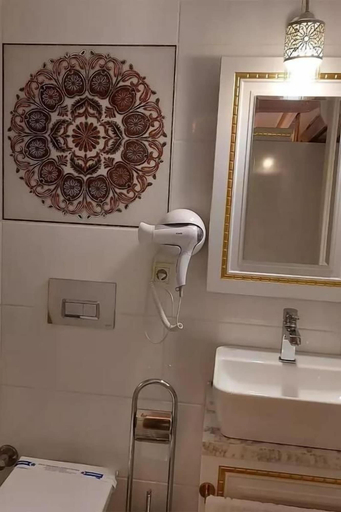 Bathroom 5, BUDAKZADE KONAĞI 1841, Karşıyaka