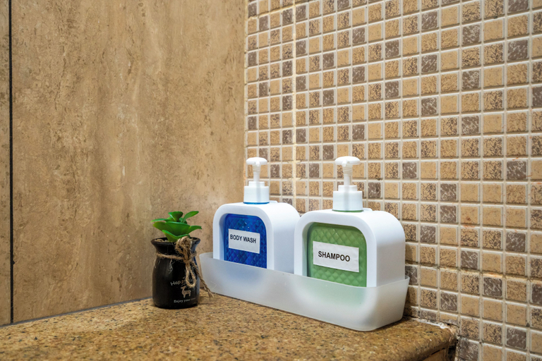 Bathroom amenities, Goan Hideaway - Earth, North Goa