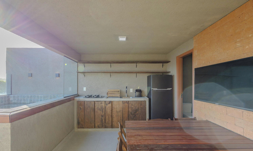 Outdoor dining 5, House w 3 Suites n Pool 100m From the sea Hva0009, Passo de Camaragibe