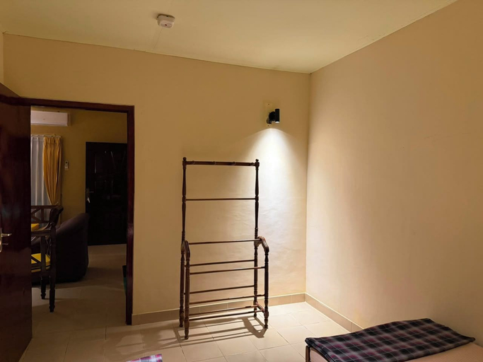Room 3, Don Cyril's Nature Bungalow, Galle Four Gravets