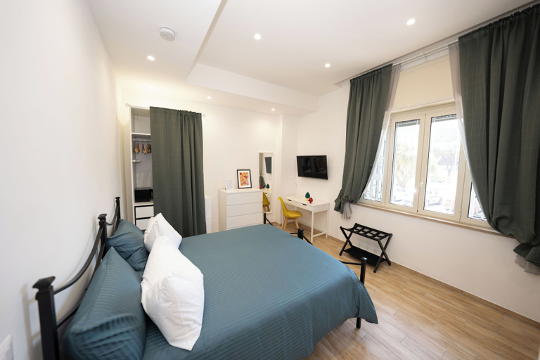 Room 3, Partesia, Napoli