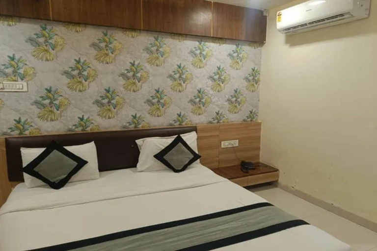 Room 4, Fabhotel D9, Indore