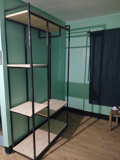 Bedroom 2, Patience Airport cottages, Siha