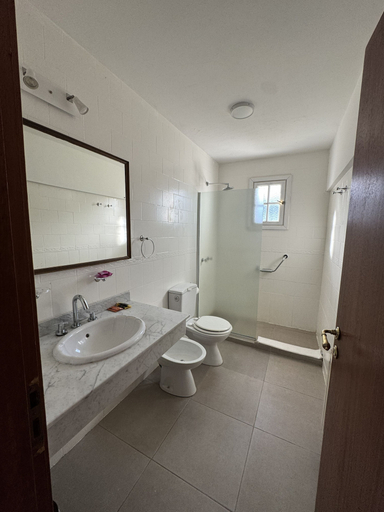 Bathroom 4, Hosteria Cumbres Blancas, Futaleufú
