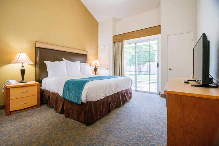 Bedroom 4, Desert Breezes Resort, Riverside