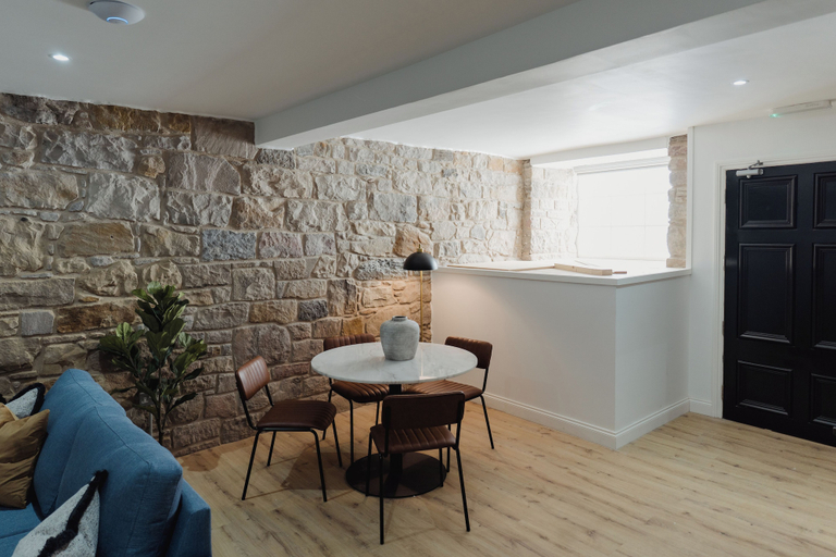 Room 5, Joivy Vaults, Edinburgh