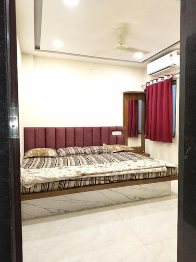 Room 5, Hotel shivansh, East Nimar