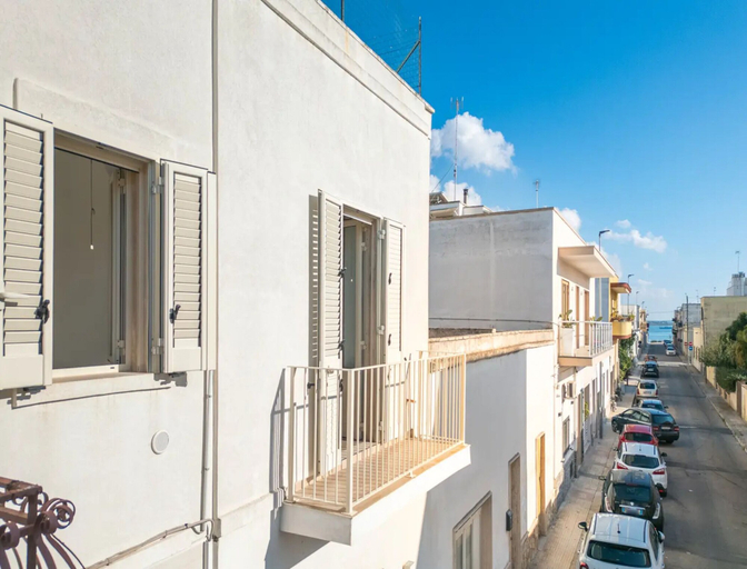 Exterior detail, Casa Marelì Eleganza e Vista Mozzafiato a Porto Cesareo, Lecce