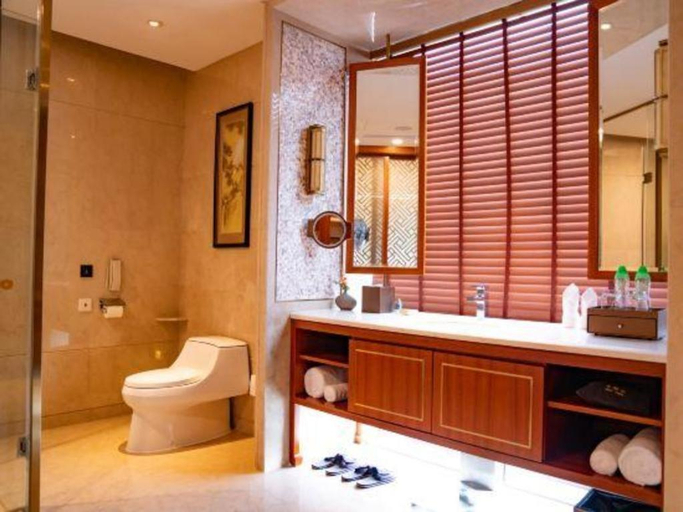 Bathroom 4, The Dreamland Resort, Zhuhai