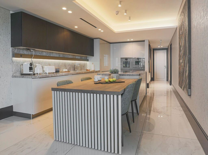 Private kitchen, 3 Bedroom Apartment in Bantry Bay, City of Cape Town