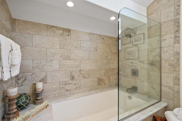 Interior 2, Direct Ocean Front Views 2BD Kahana Condo - Kahana Village 34, Maui