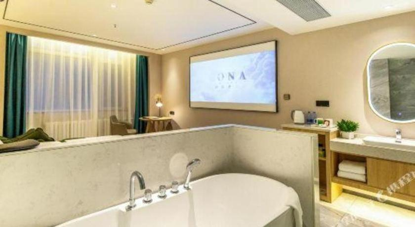 Bathroom 4, GreenTree Inn Shandong Jinan Suncun New District Express Hotel, Jinan