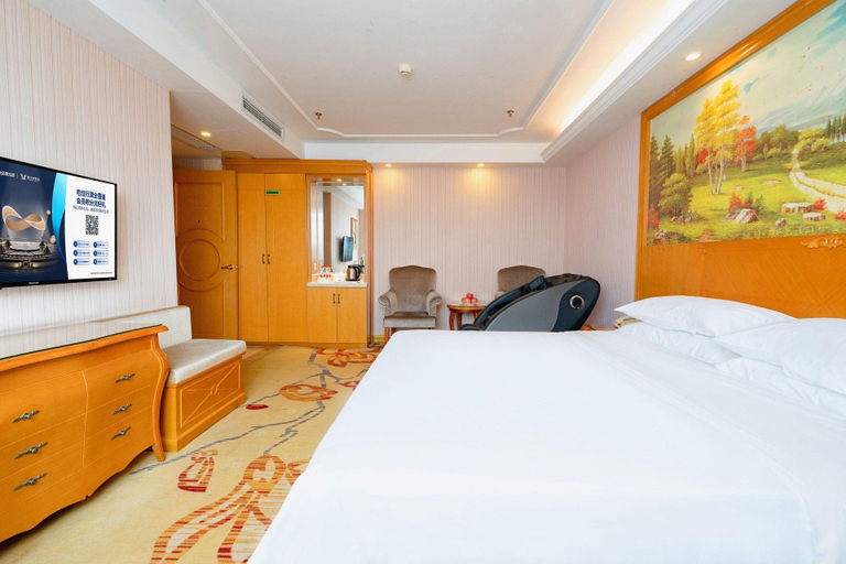 Bedroom 2, Vienna Hotel Hunan Hengyang Railway Station, Hengyang