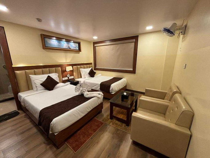 Room 2, Classic Raj Guest House, North 24 Parganas