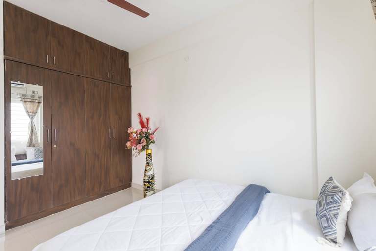 Room 2, Gladia by Redolive 1bhk Nr Manipal Whitefield, Bangalore