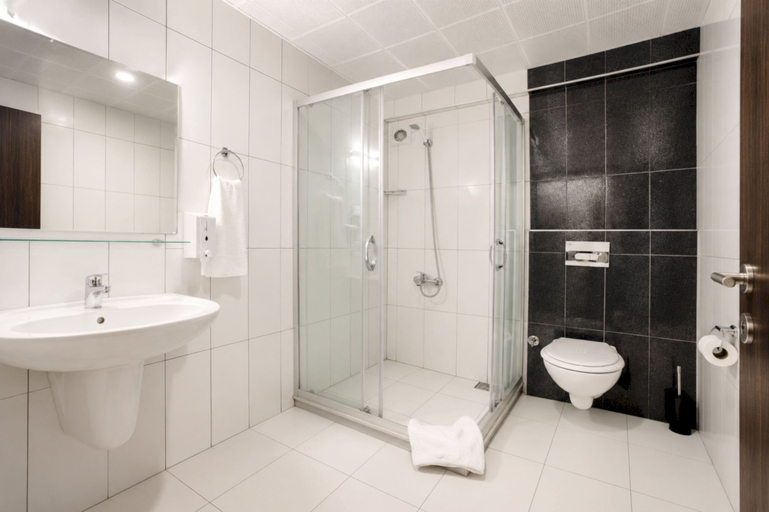 Bathroom 4, Grand Ant Hotel, Fatih