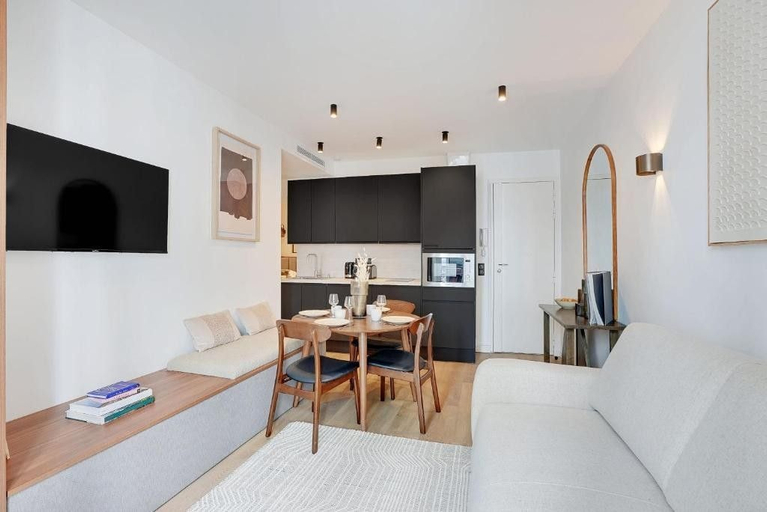 Living area 3, Résidence Laffitte, Paris