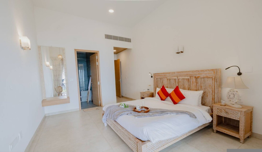 Room 3, Villa Shankari - Beachside 3BR w Private Pool, Udupi