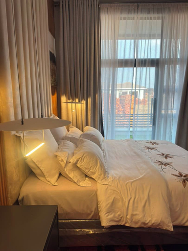 Room 5, Arlington Estate Modern Luxury Villa, Harare