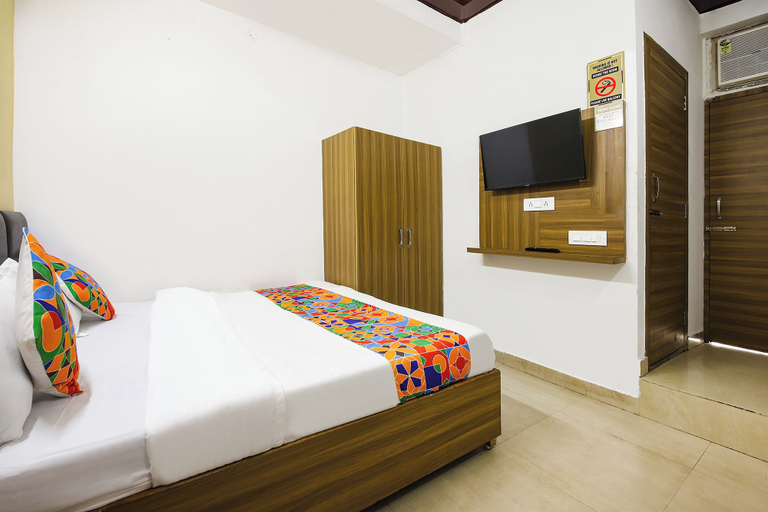Room 4, FabHotel Hills Aura, Dehradun