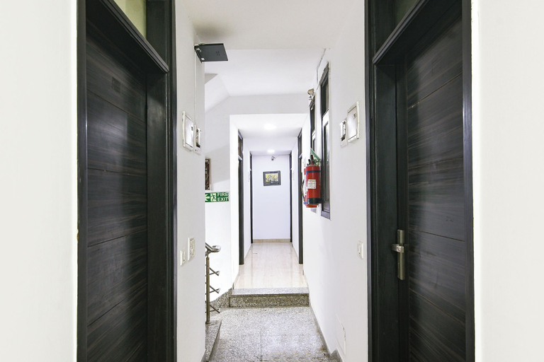 Lobby 5, Via Signature Villa, Gautam Buddha Nagar