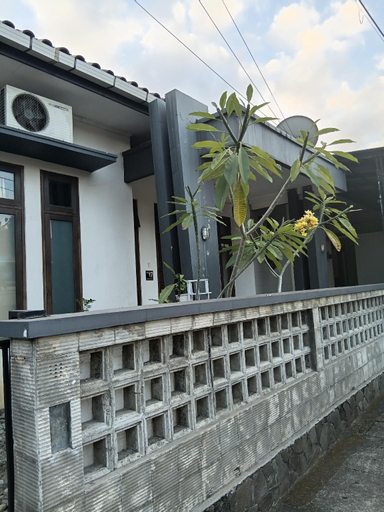 Exterior & Views 5, Homestay Bintang Syariah Stasiun Purwokerto , Banyumas