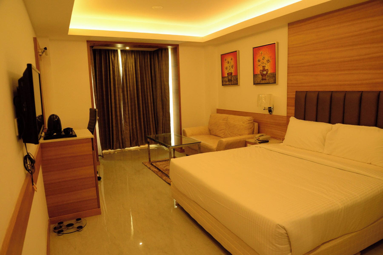 Bedroom 2, Hotel Chennai Le Palace, Thiruvallur