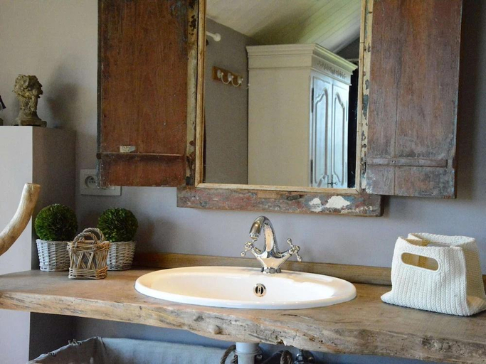 Bathroom, Forest Cottage, Jehonville, Luxembourg