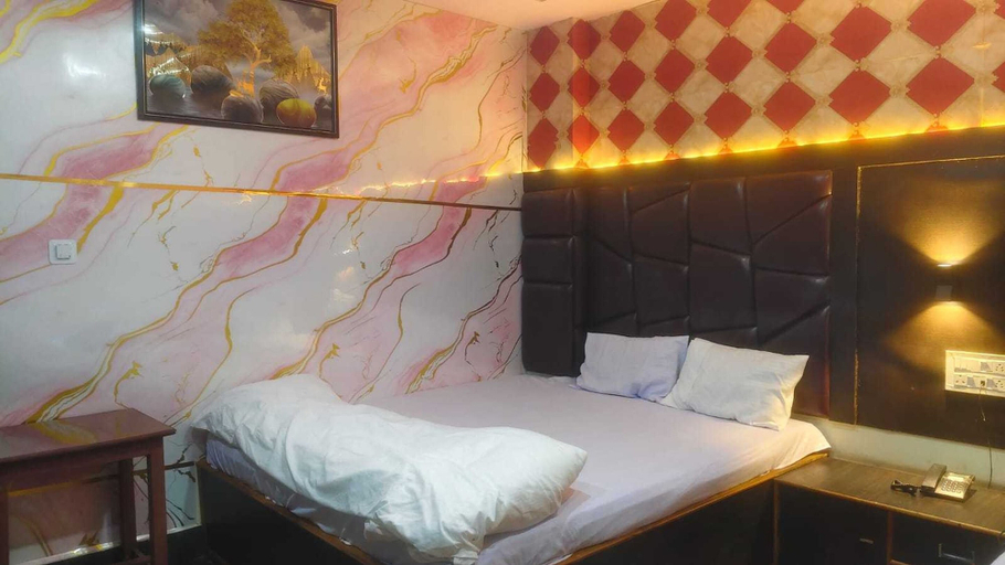 Room 3, Classic Hotel City, Dumka