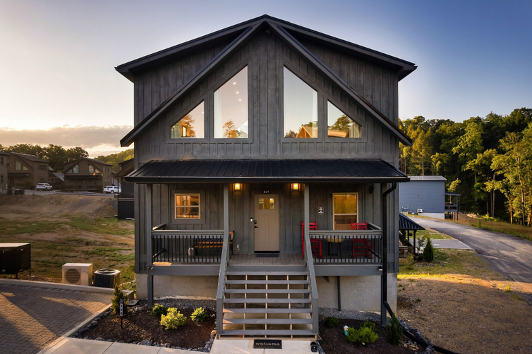 Exterior 5, Smokiedoki Lodge 3 Bedroom Cabin, Sevier