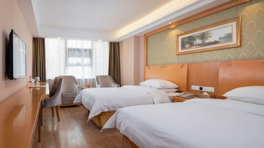 Bedroom 2, Vienna Hotel Chengdu Taikoo Li Chunxi Road Pedestrian Street, Chengdu