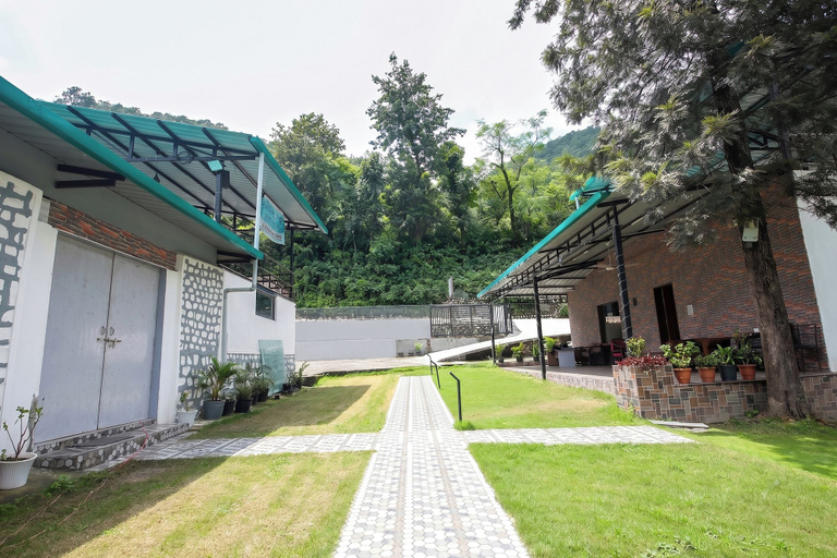 Garden view 5, Fabhotel Natures Crown Resort, Tehri Garhwal