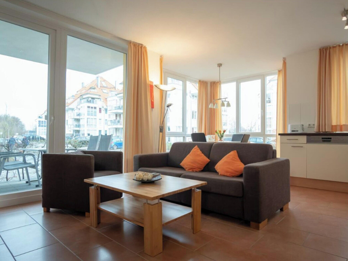 Living area 3, Holiday Apartment With 1 Bedroom, Ostholstein