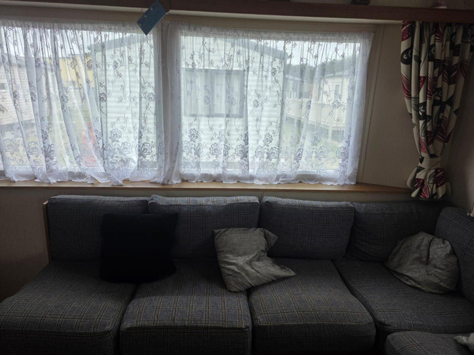 Living area 2, 3 Bedroom Seaview Cabin Sleeps 8 - Balcony & Pool, Lincolnshire