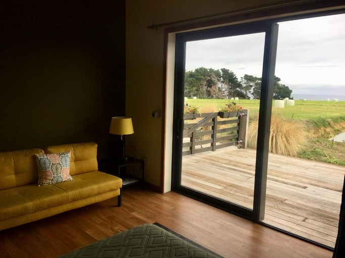 Living area 5, The Cliffs Seaside Lodge, Southland