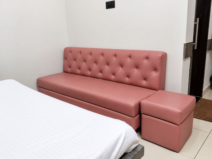 Room 4, Athithi Bhawan, East Nimar