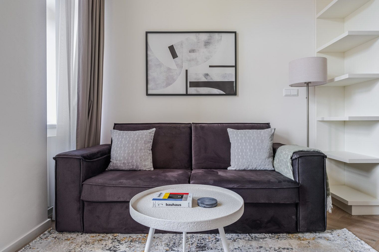 Interior 5, Blueground Vinohrady, Balcony, nr Riegrovy Sady, Praha 2
