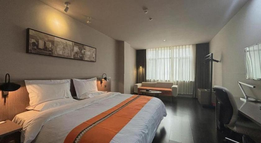 Bedroom 2, Jinjiang Inn Select Wuwei Railway Station Wanda Plaza, Wuwei
